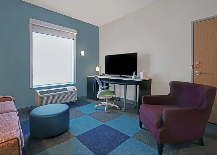 Home2 By Hilton Pivot Point Hotel 3*
